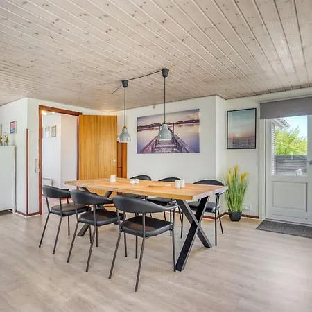 Ferienhaus Halfdan - 1-1km From The Sea By Interhome *
