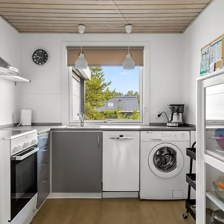 Halfdan - 1-1km From The Sea By Interhome *